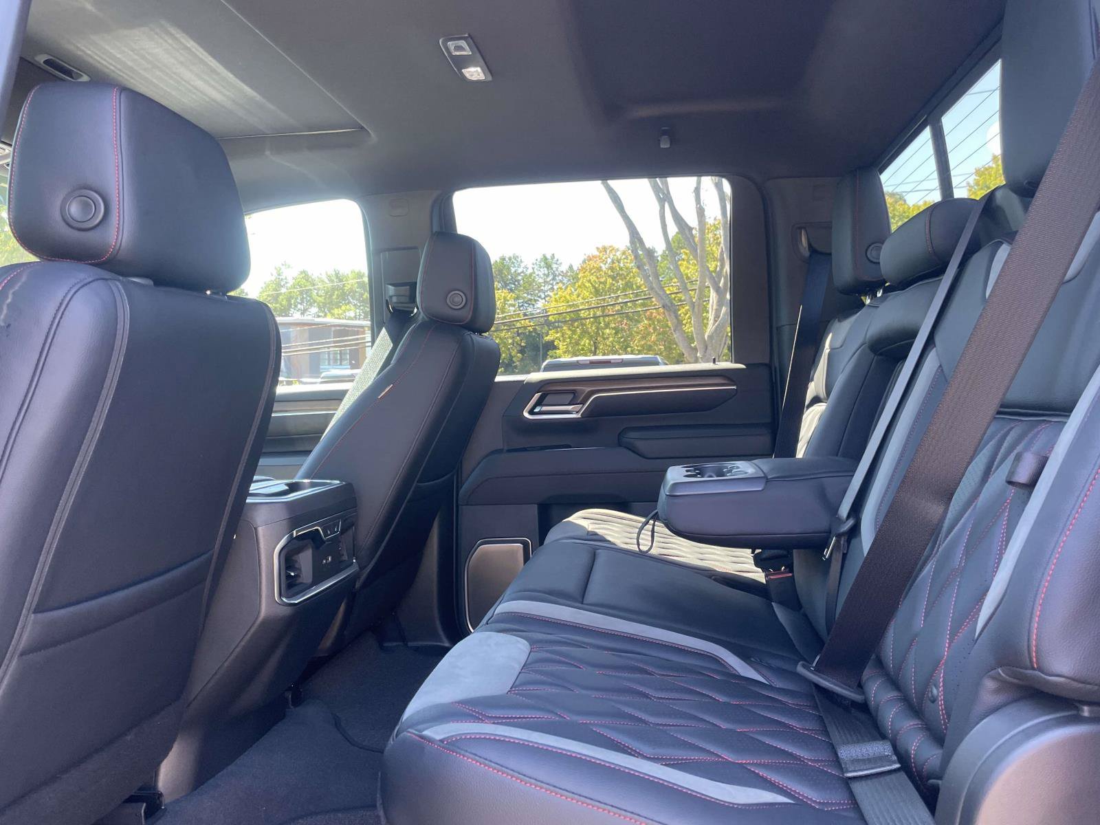 2026 Chevrolet Silverado 3500 HD High Country - Photo 9