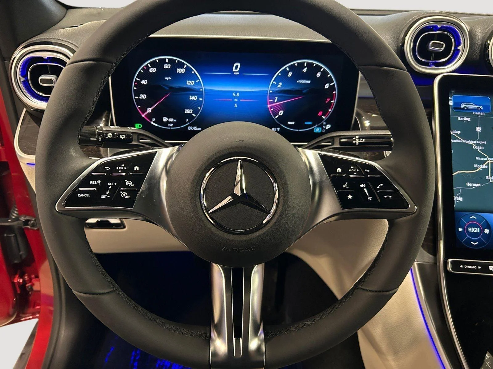 New 2026 MANUFAKTUR Patagonia Red Metallic Mercedes-Benz GLC 300 image 17