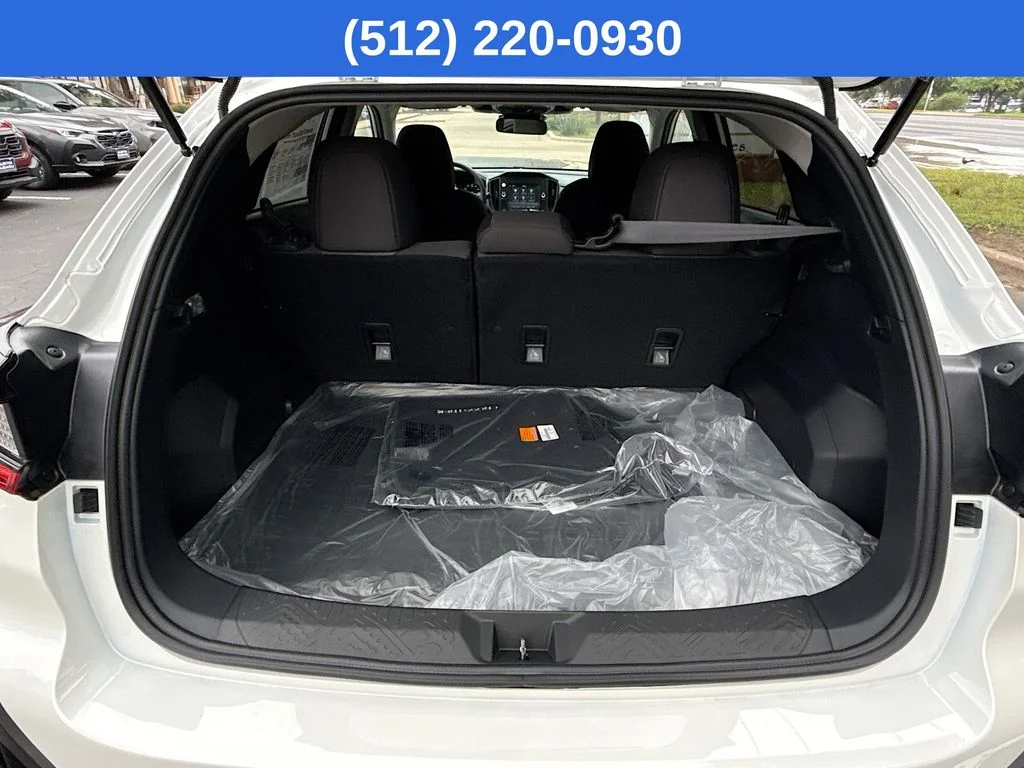 New 2026 White Subaru Base image 30