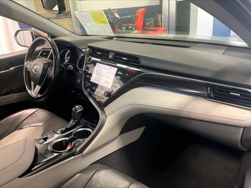 Used 2019 Predawn Gray Mica Toyota XLE image 14