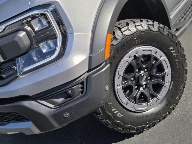 Used 2024 Silver Ford Raptor image 59