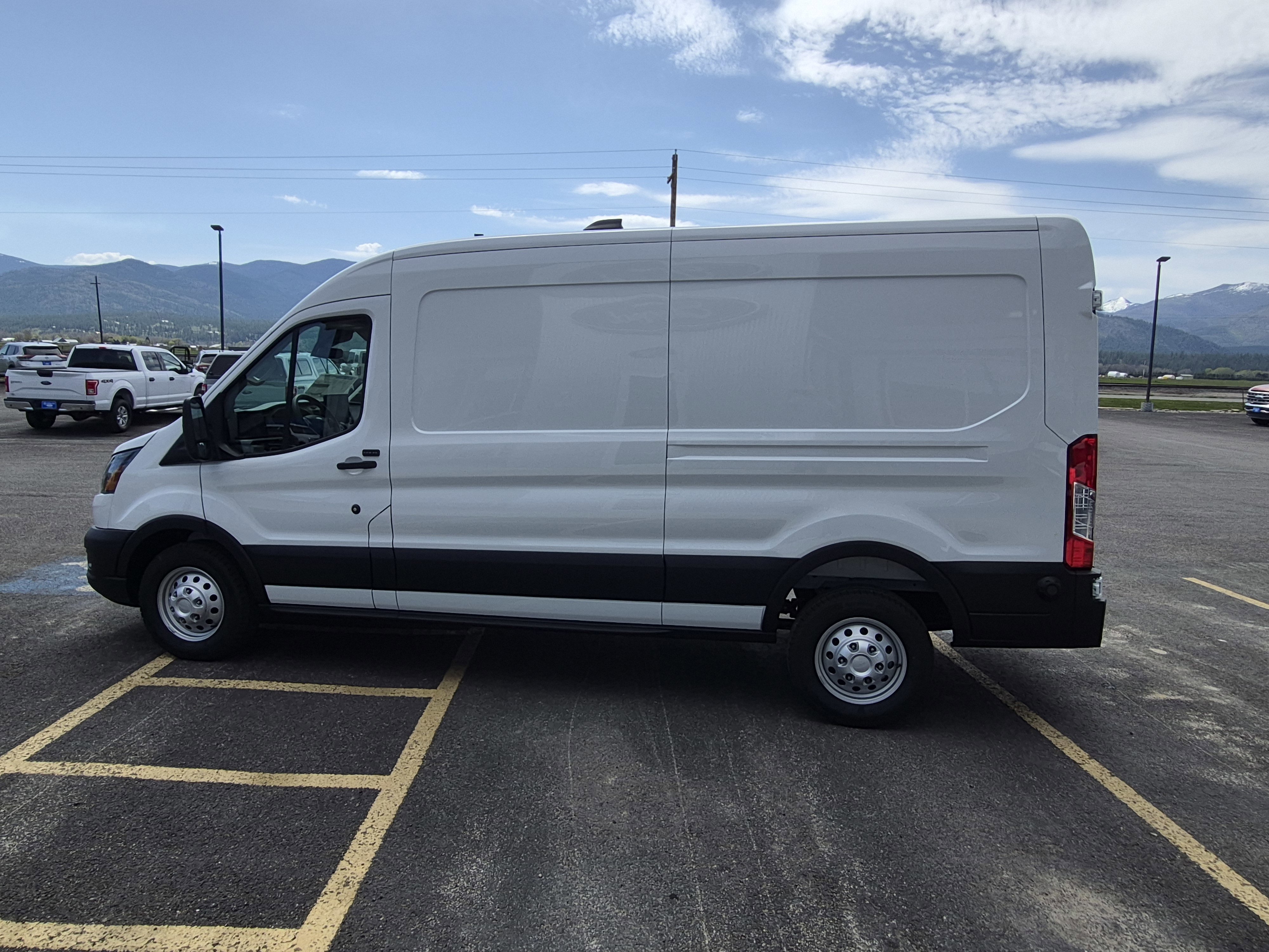New 2026 Oxford White Ford Cargo Van image 13