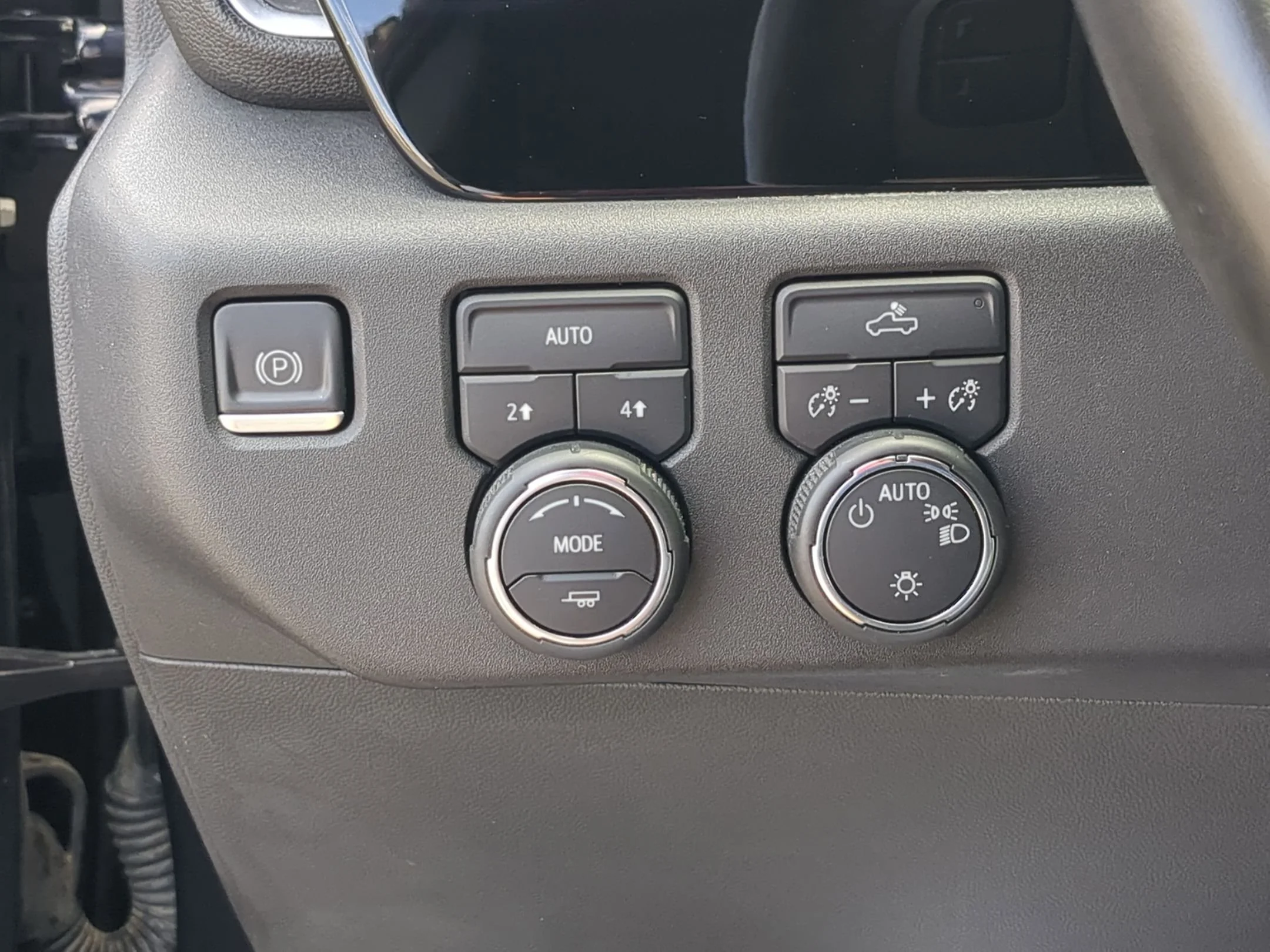 Used 2023 Dark Ash Metallic Chevrolet LT image 17
