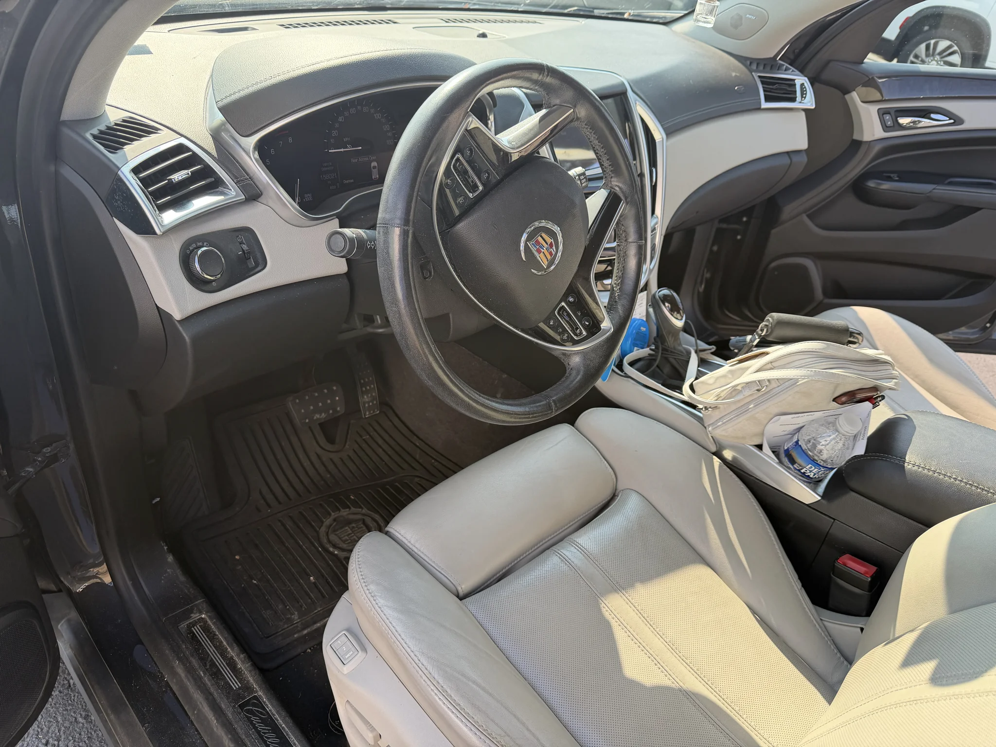 Used 2015 GRAPHITE METALLIC Cadillac Luxury Collection image 2