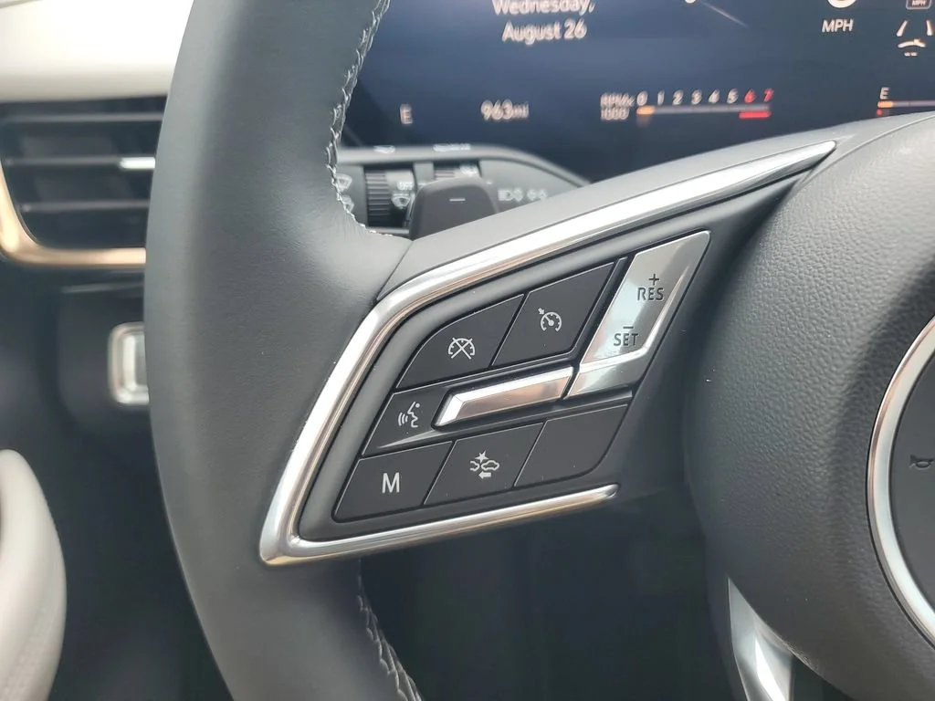 New 2026 Iridescent White Tricoat Buick Avenir image 21