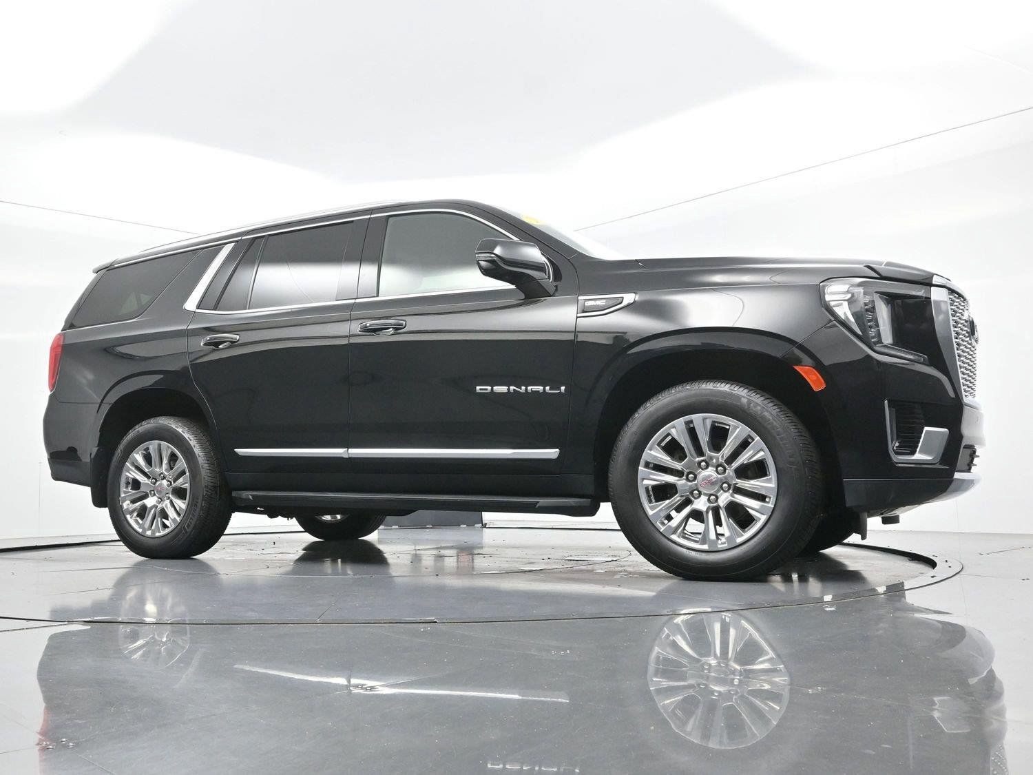 Used 2021 ONYX BLACK GMC Denali image 52