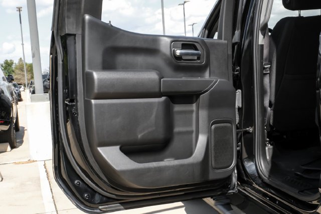 Used 2026 Black Chevrolet Custom image 47