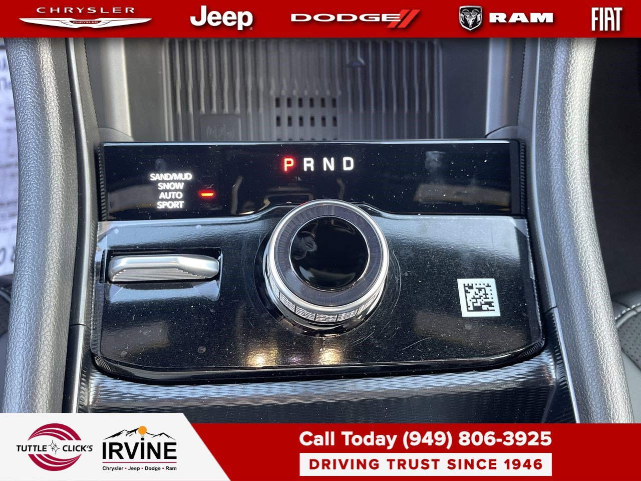 New 2026 Baltic Gray Metallic Clear-Coat Exterior Paint Jeep Laredo Altitude image 19