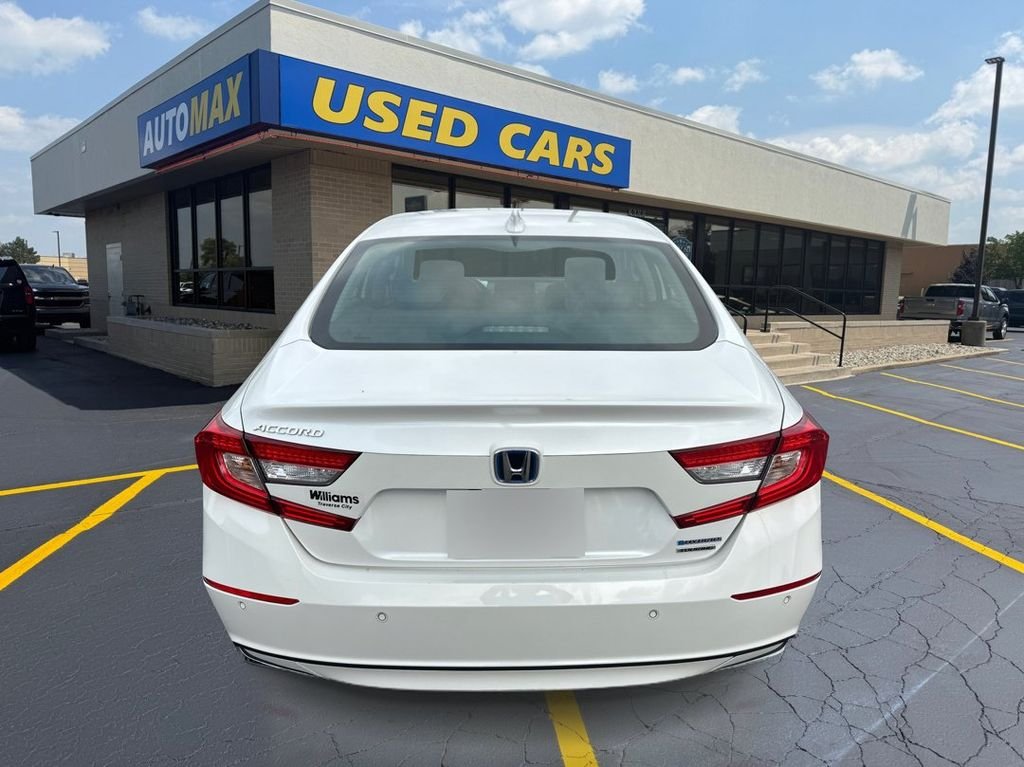Used 2022 White Honda Touring image 6