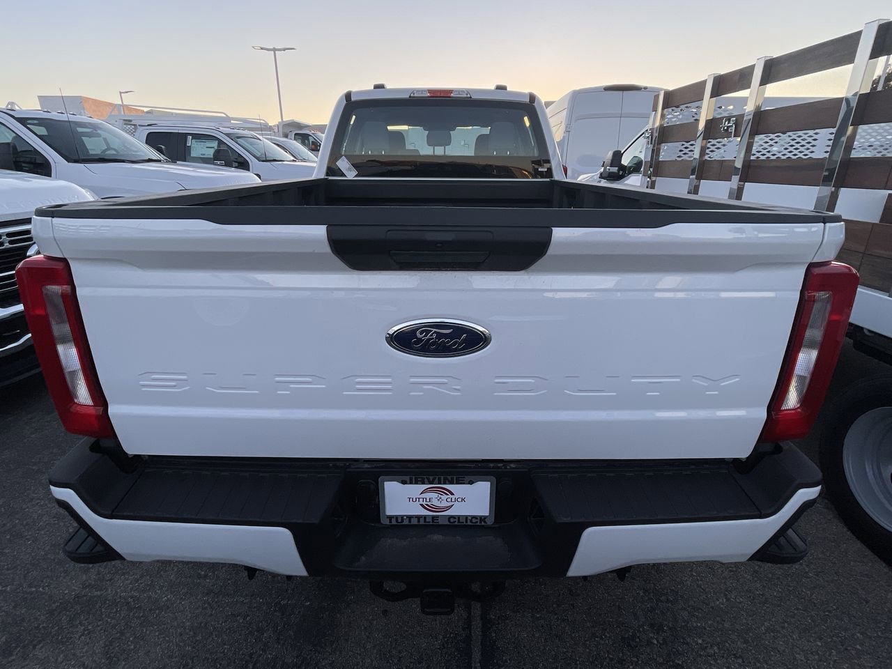 New 2026 Oxford White Ford XL image 5