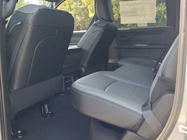 2026 RAM 2500 Tradesman - Photo 6