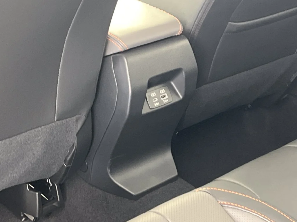 New 2026 CRYSTAL WHITE PEARL Subaru Limited Hybrid image 37
