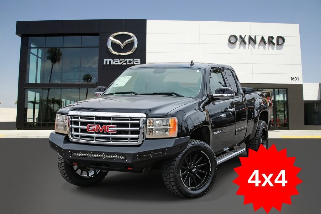 2011 GMC Sierra 4WD Extended Cab SLT LWB's photo