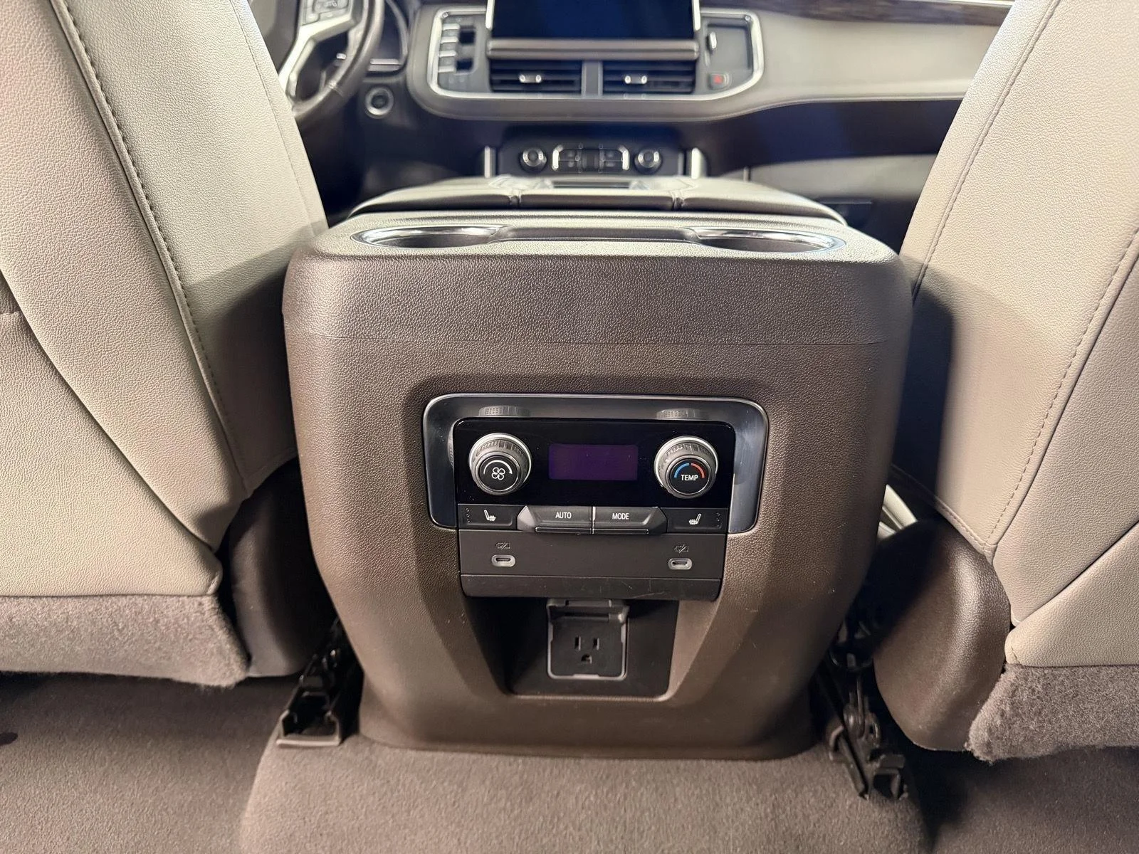 2022 Chevrolet Tahoe LT - Photo 24