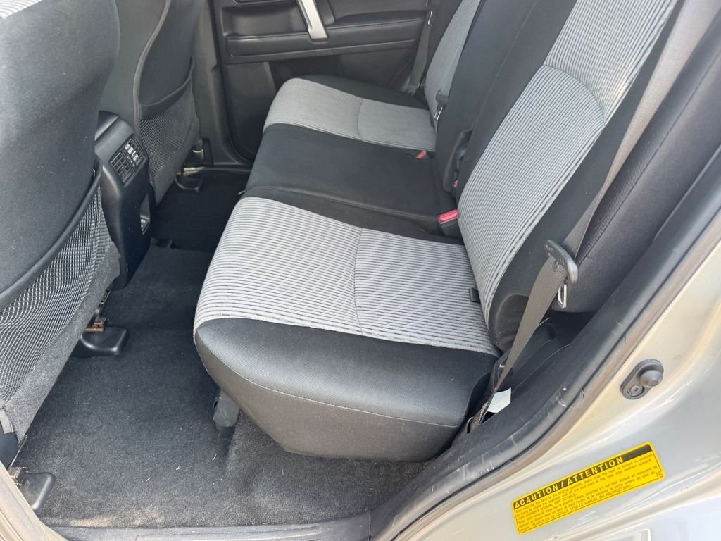 Used 2021 Silver Toyota SR5 image 9