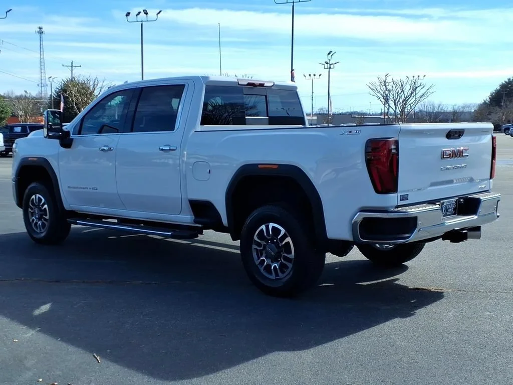 New 2026 Summit White GMC SLT image 29