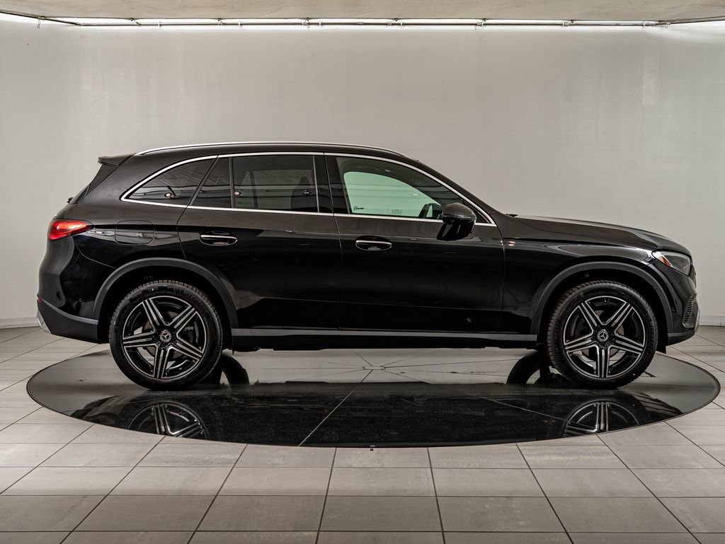 New 2026 Obsidian Black Metallic Mercedes-Benz GLC 300 image 11
