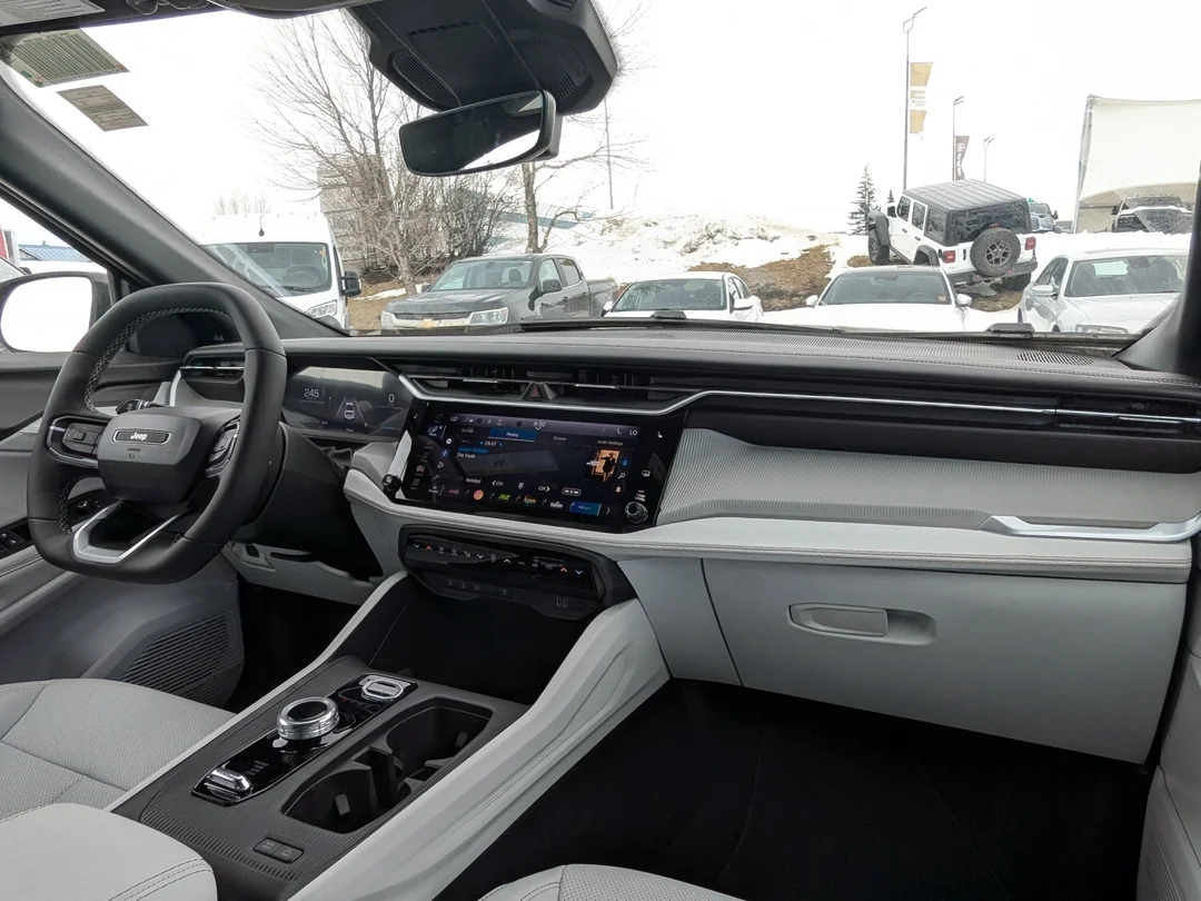 New 2026 Red Jeep Limited - - 4x4 - Power Sunroof - Power Liftgate - Remote Start & More! image 29