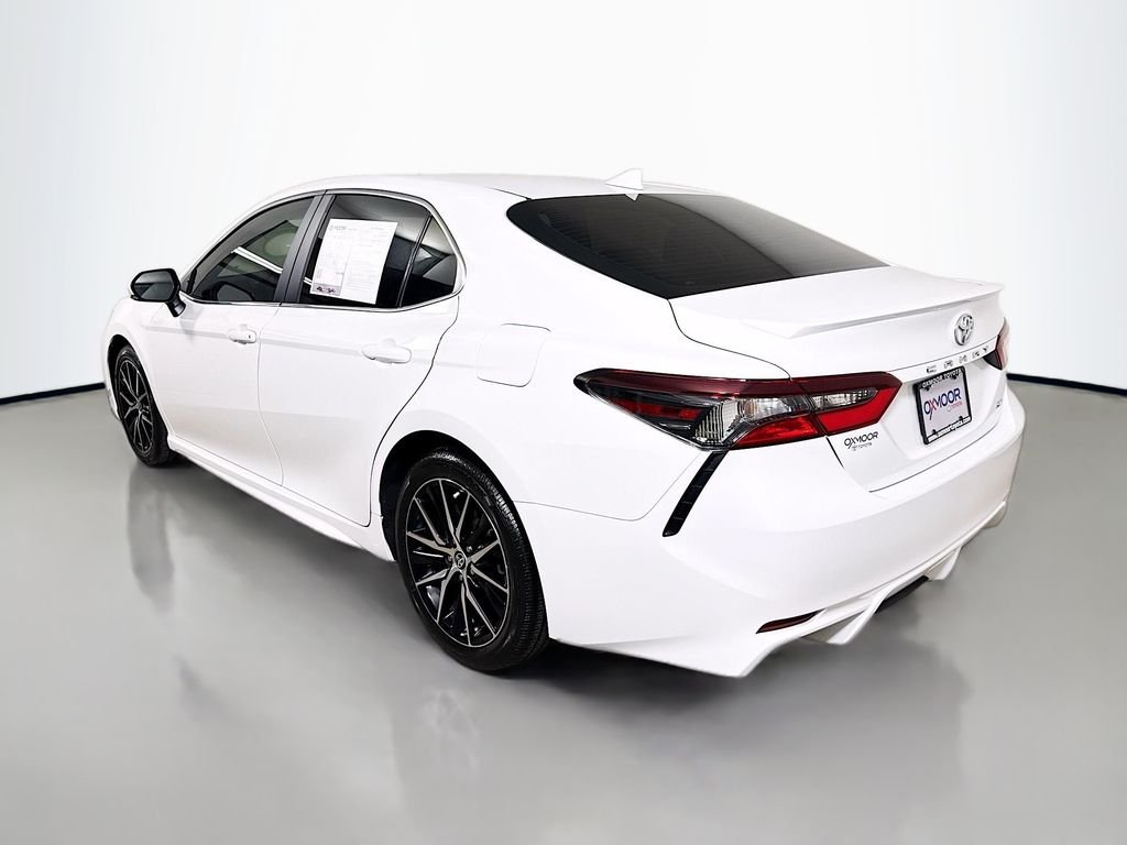 Used 2023 Ice Cap Toyota SE image 5