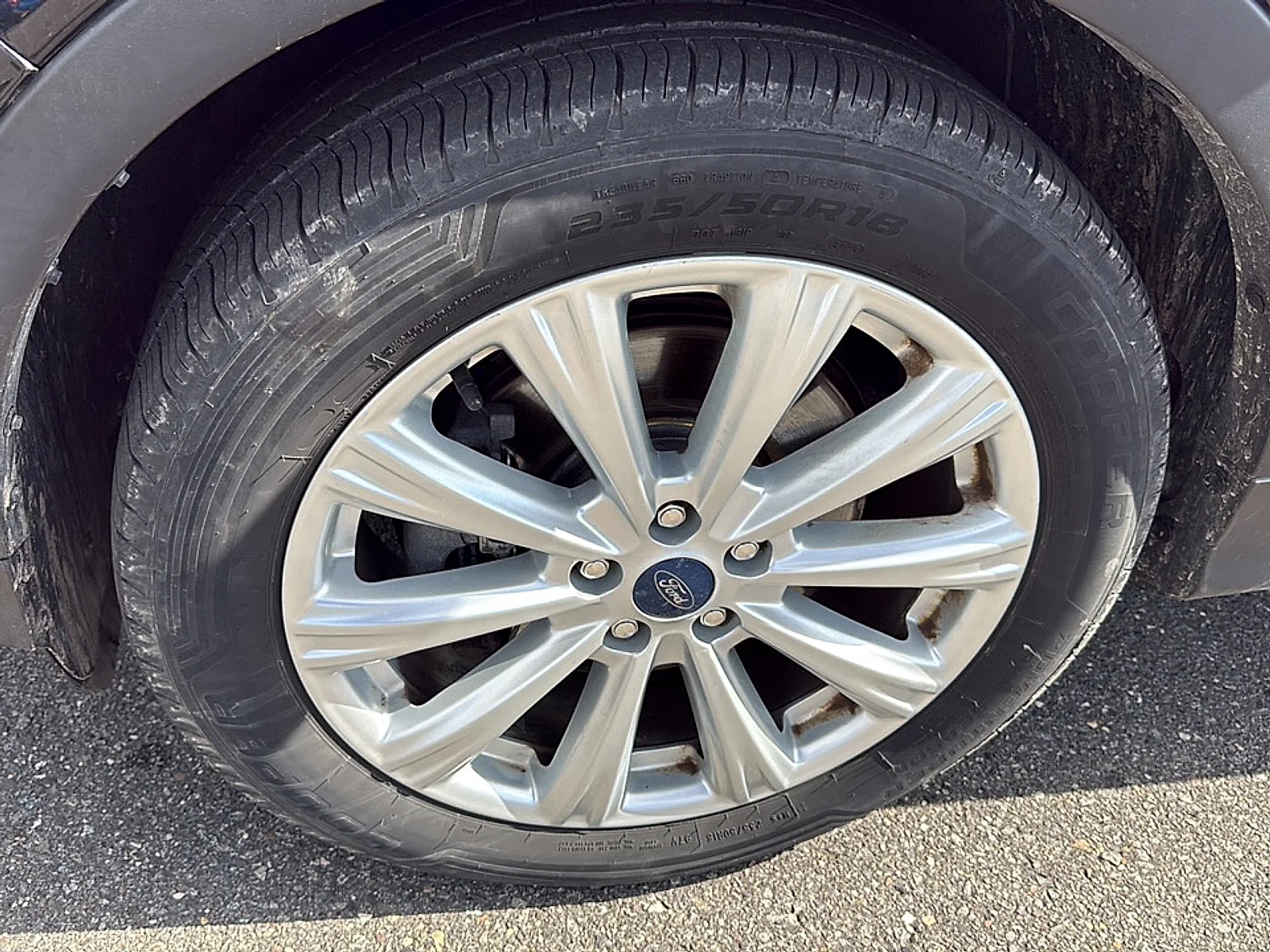 Used 2019 Agate Black Metallic Ford SEL image 11