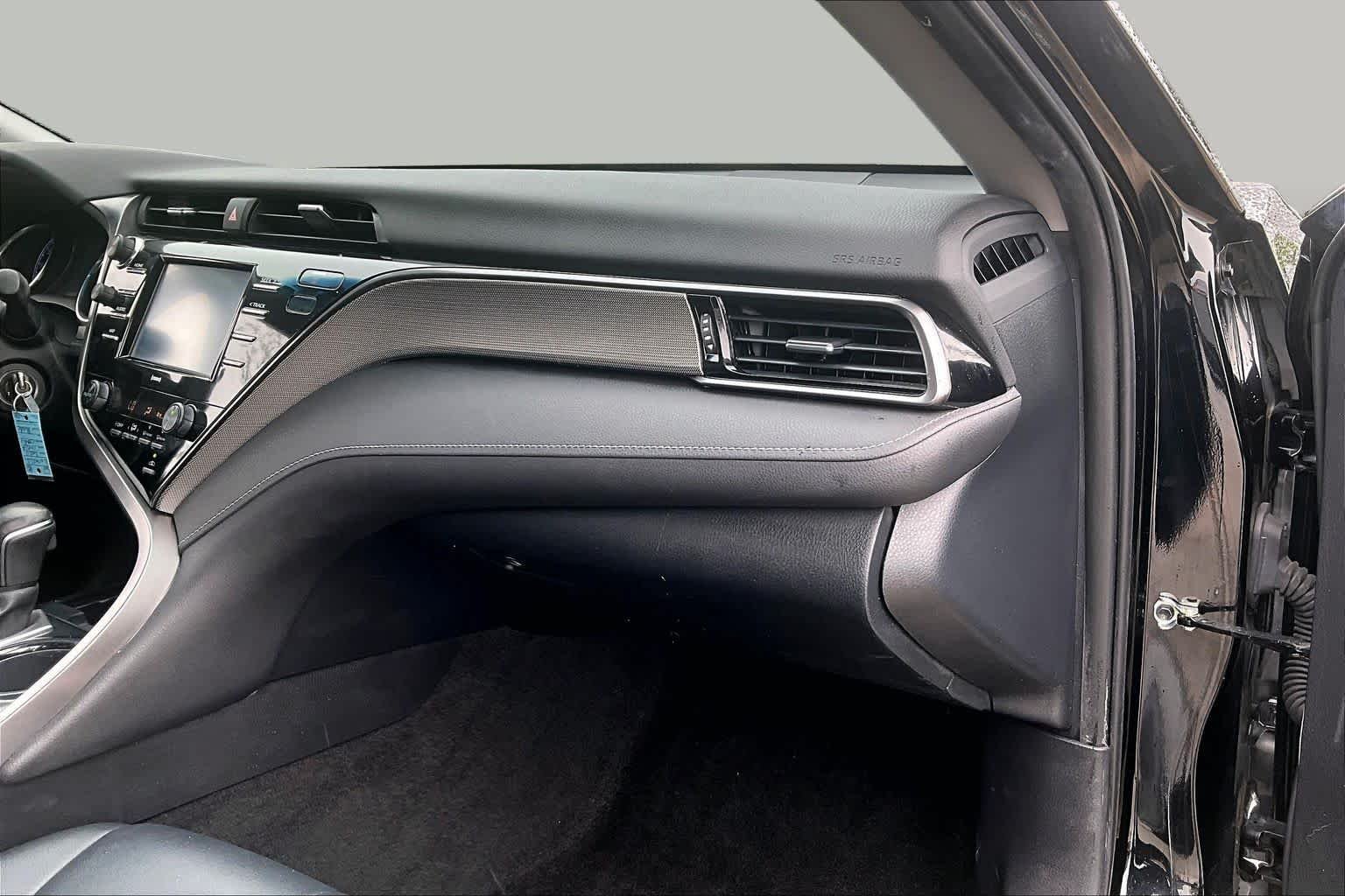 Used 2020 Midnight Black Metallic Toyota SE image 17