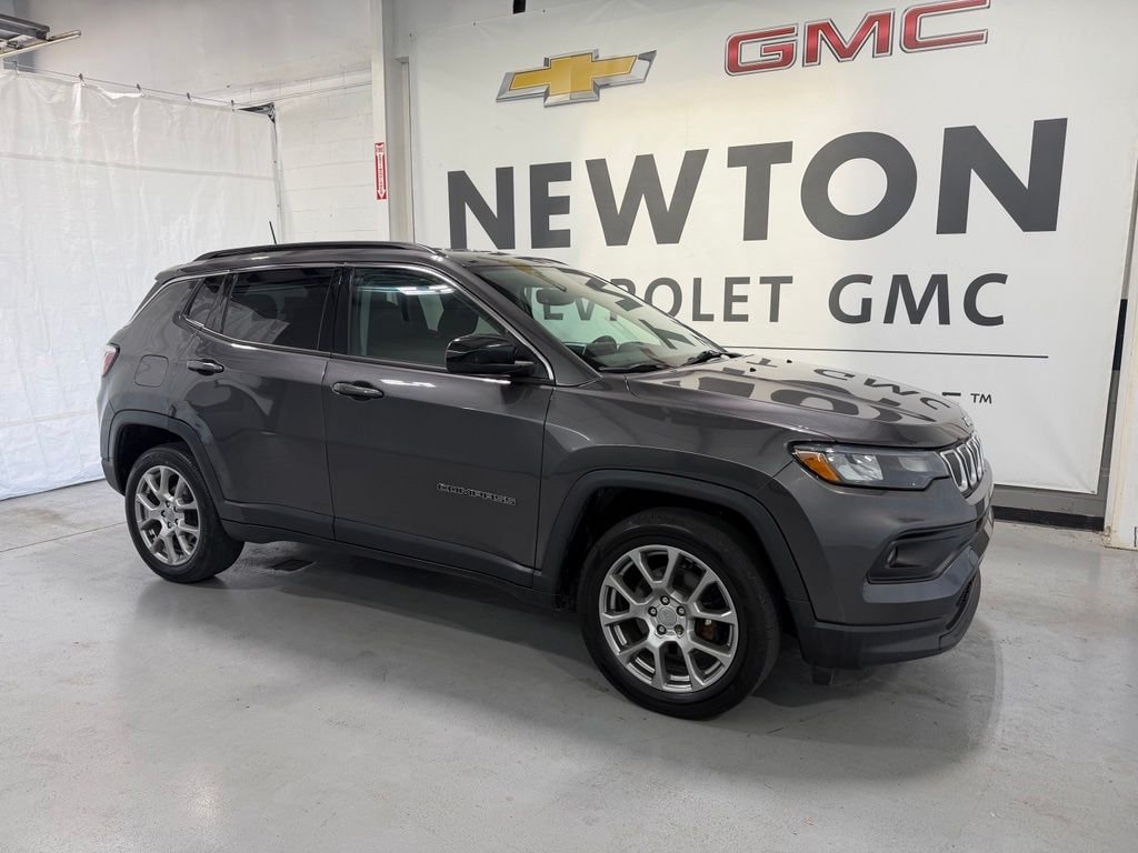 Used 2022 Jeep Compass Latitude Lux with VIN 3C4NJDFB8NT151911 for sale in Shelbyville, TN