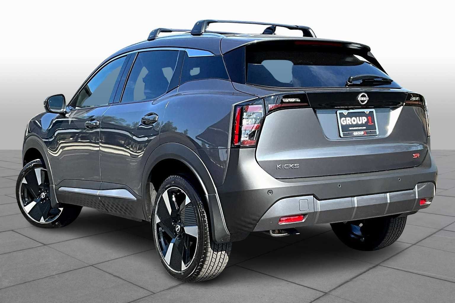 2026 Nissan KICKS SR - Photo 12