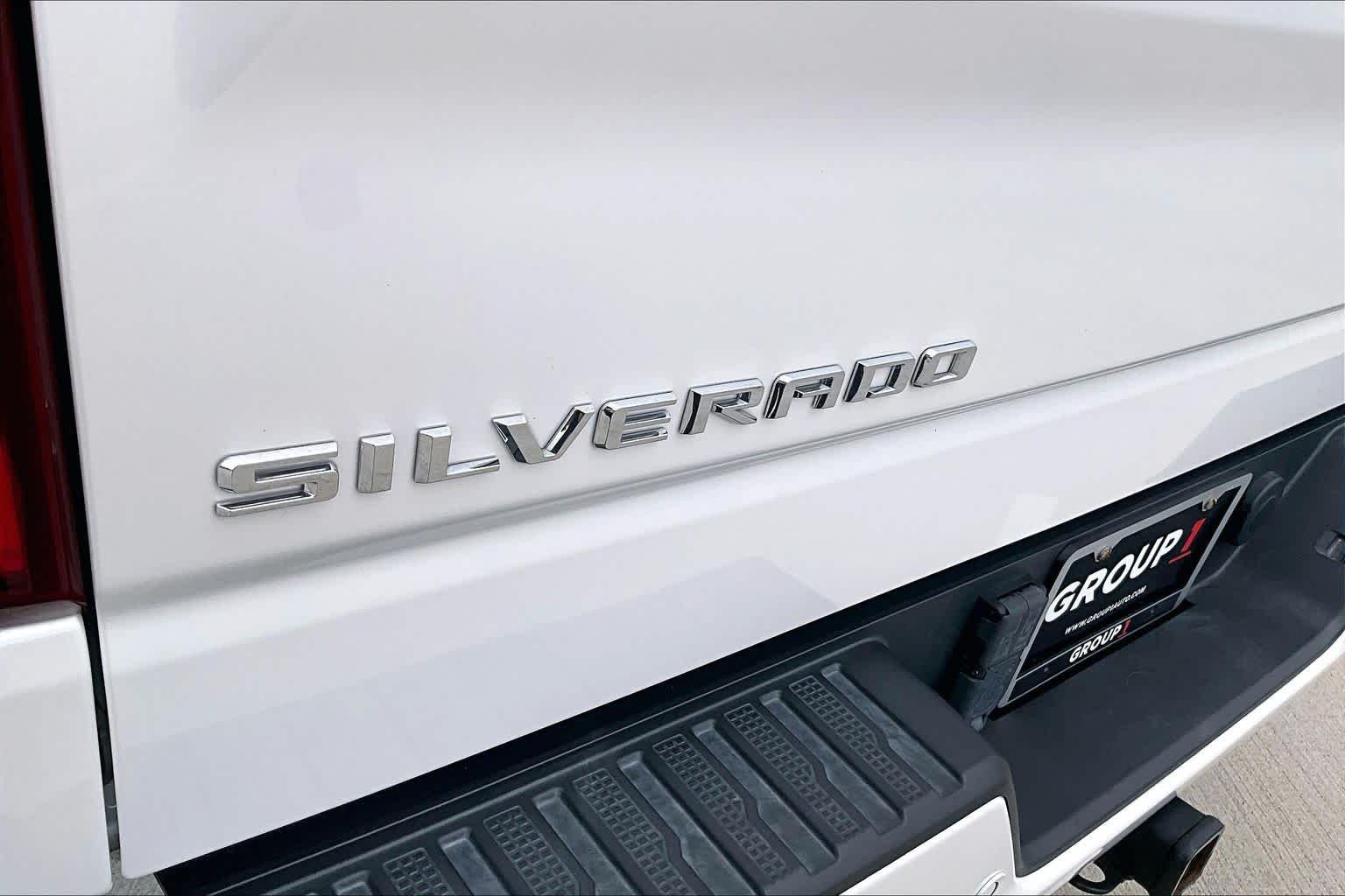 Used 2020 Iridescent Pearl Tricoat Chevrolet High Country image 29
