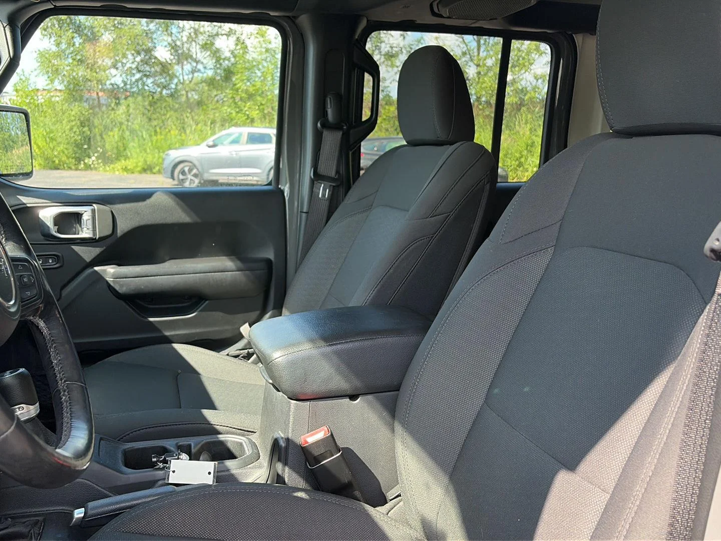 Used 2020 Sting-Gray Clearcoat Jeep Willys image 4
