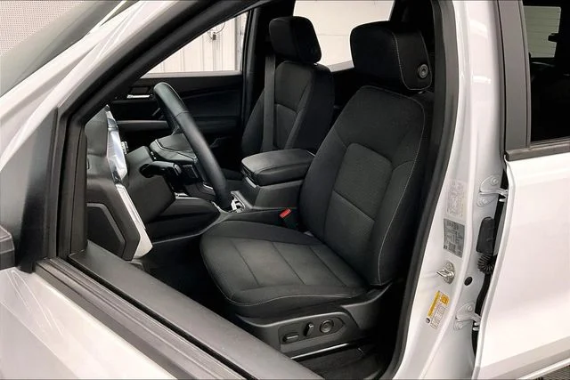 Used 2024 Summit White GMC Elevation image 23