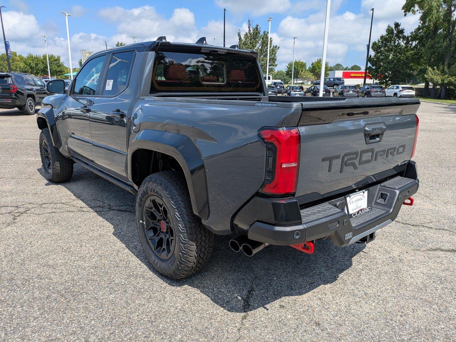 2026 Toyota Tacoma TRD Pro - Photo 6