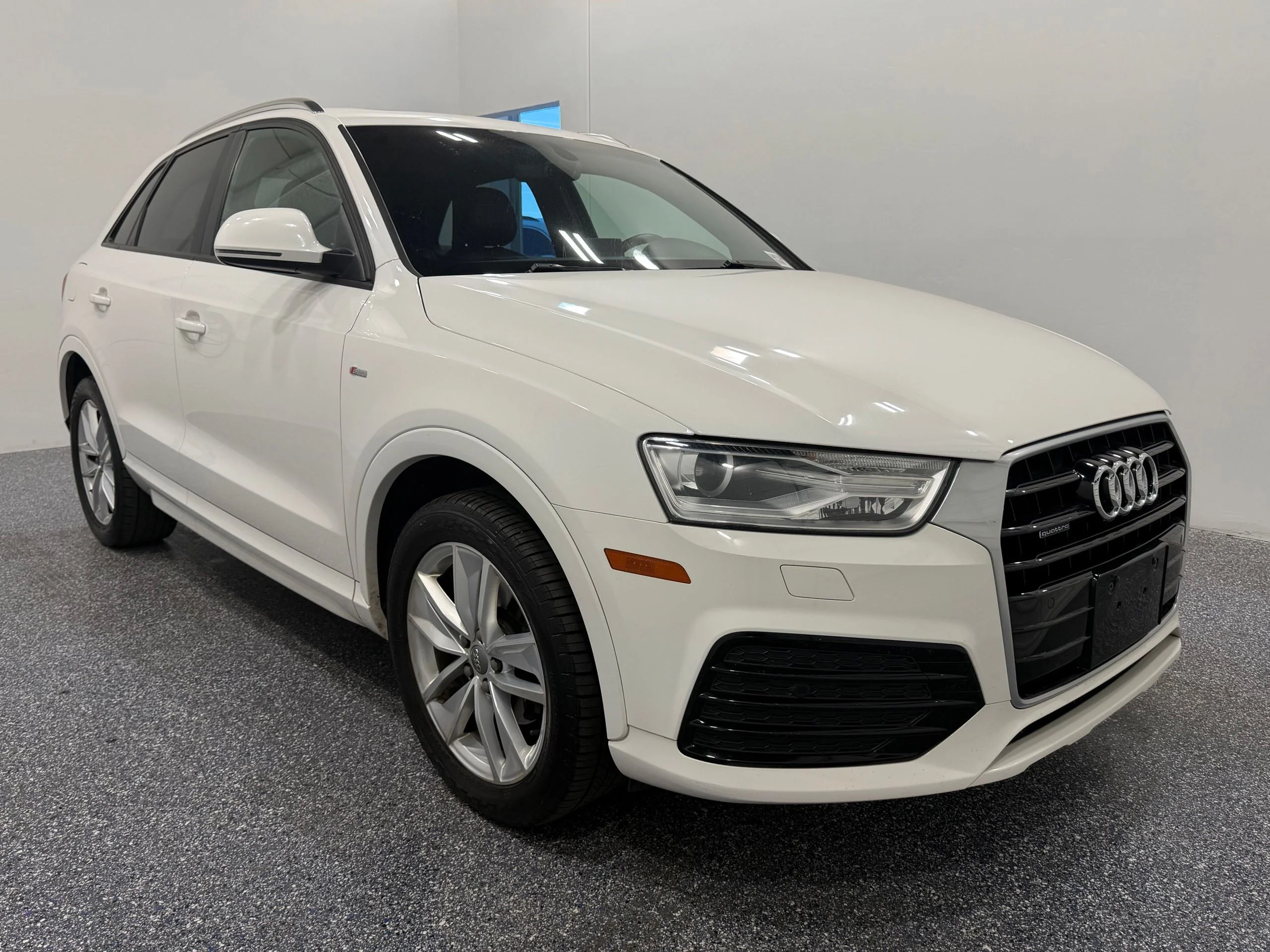 Used 2018 White Audi 2.0T Premium image 9