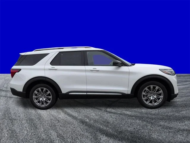 New 2026 Star White Metallic Tri-Coat Ford Platinum™ image 3