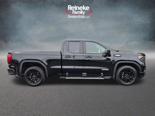 Used 2026 Onyx Black GMC Elevation image 4