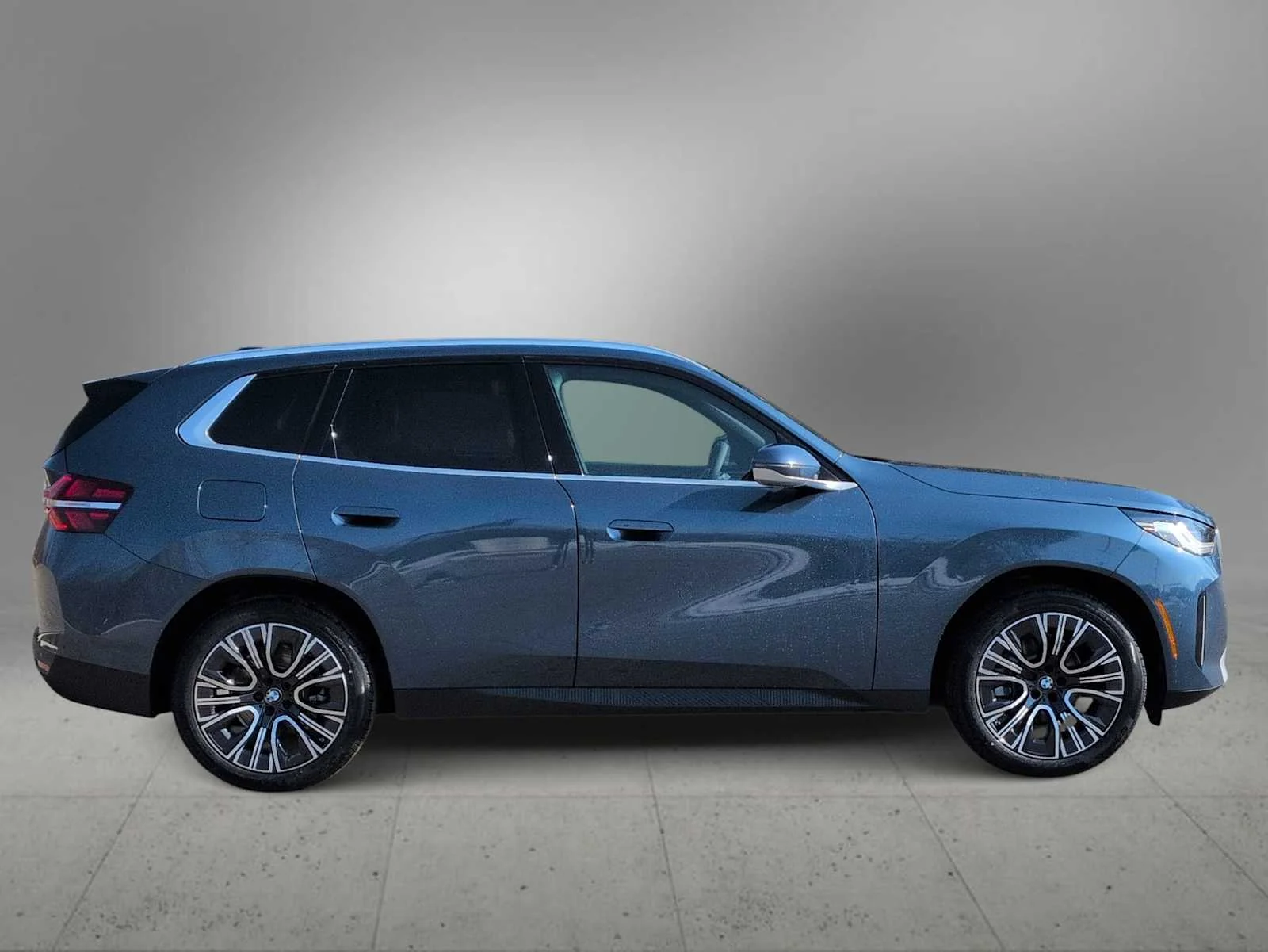New 2026 Arctic Race Blue metallic BMW 30 xDrive image 9