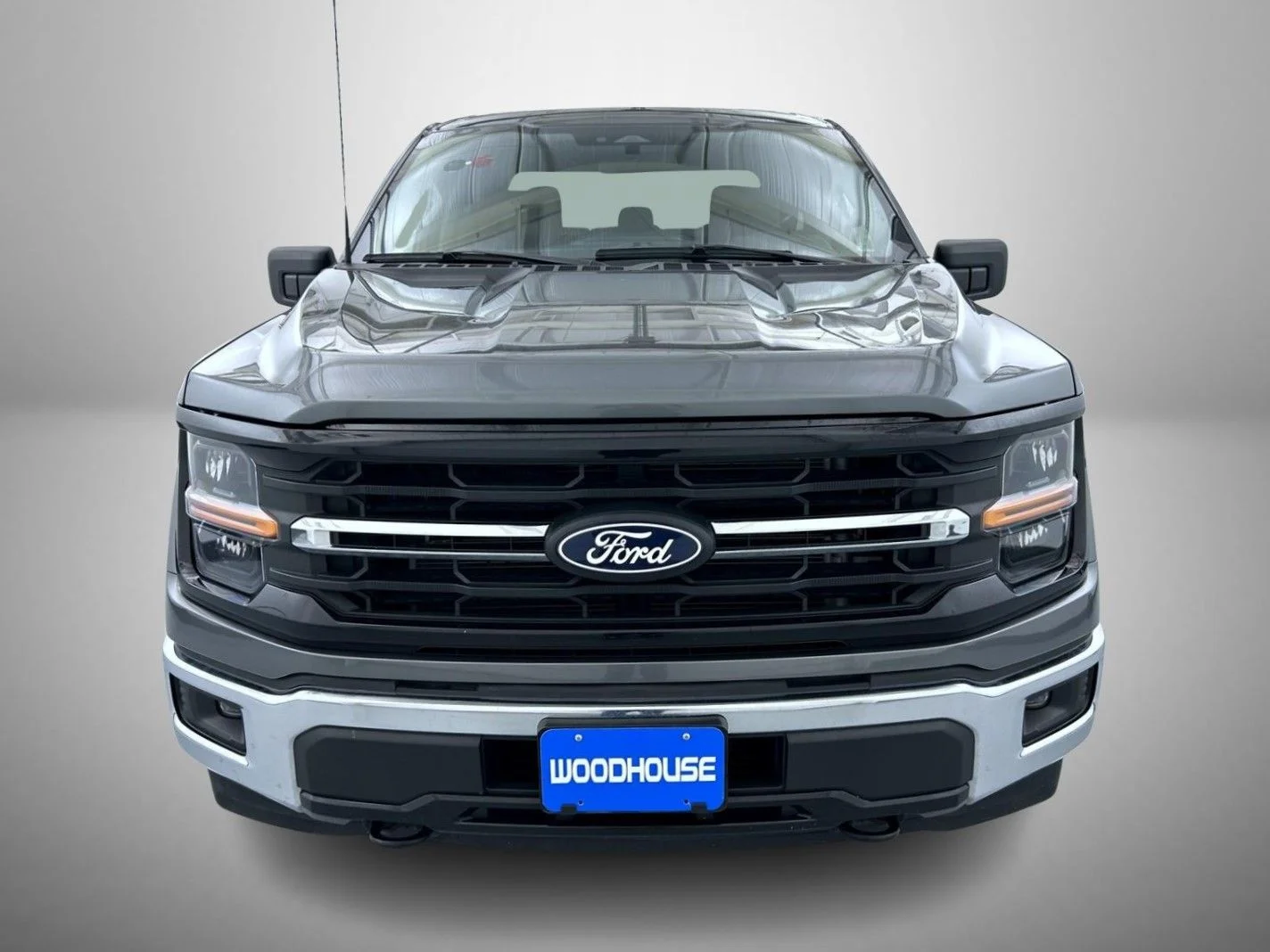 Used 2025 Gray Ford XLT image 2