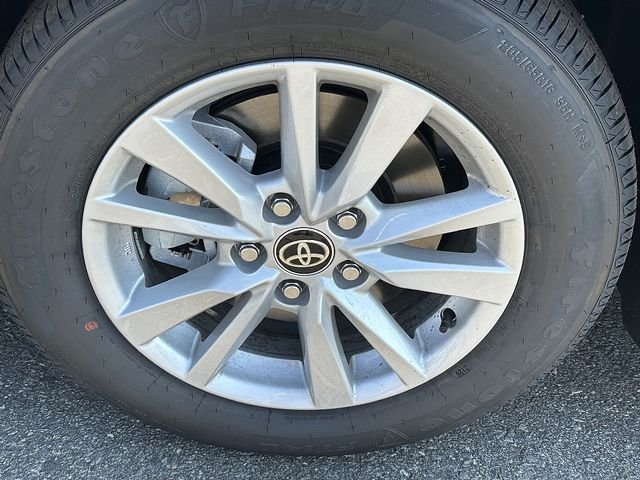 New 2026 Midnight Black Metallic Toyota LE image 9