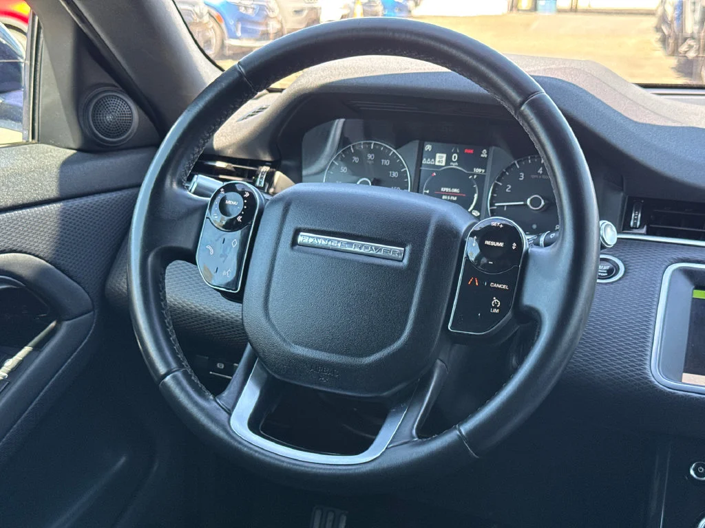 Used 2020 White Land Rover S image 22