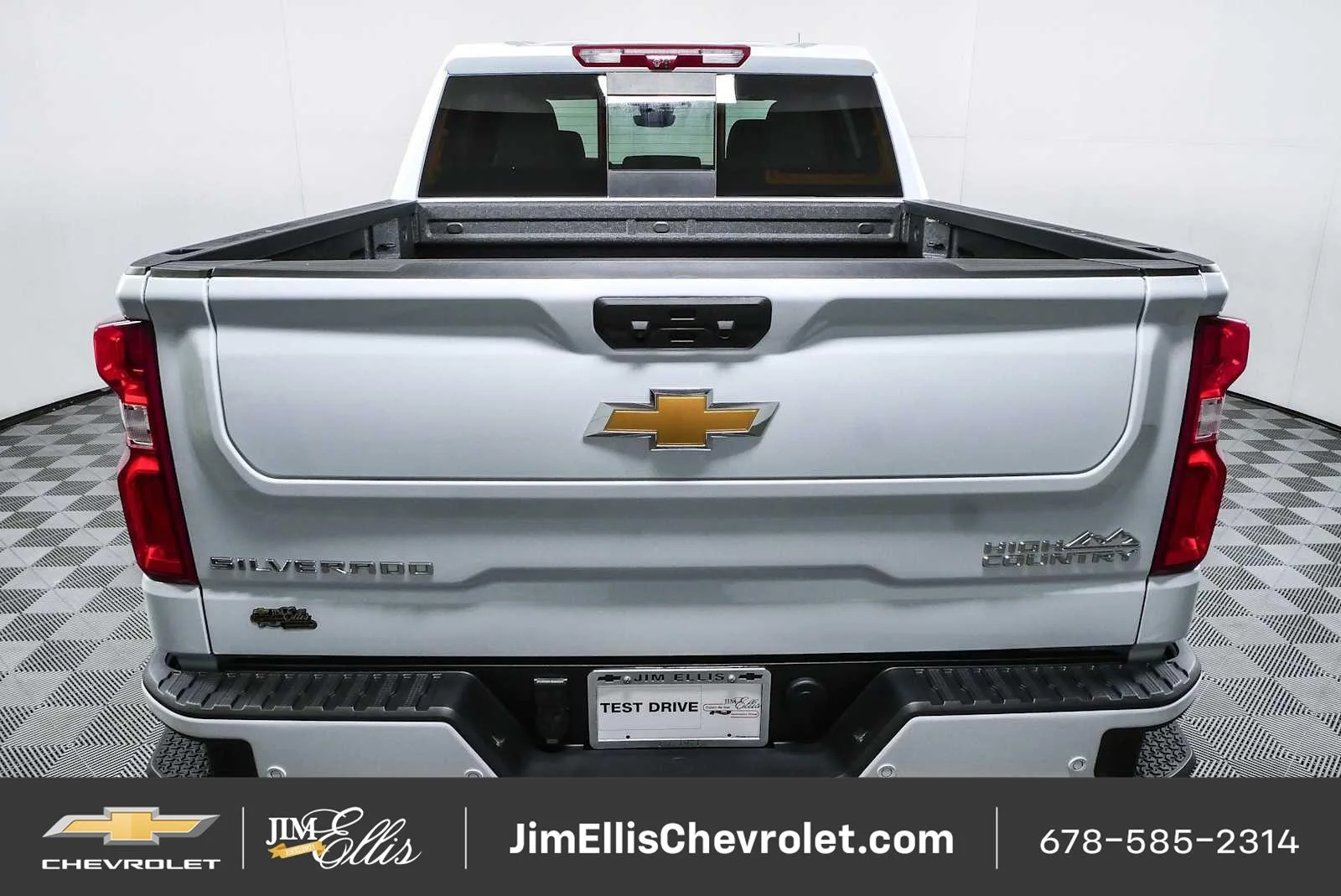 New 2026 Polar White Tricoat Chevrolet High Country image 30
