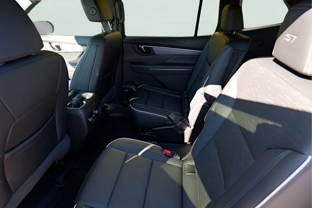 2026 Buick Enclave Sport Touring - Photo 16
