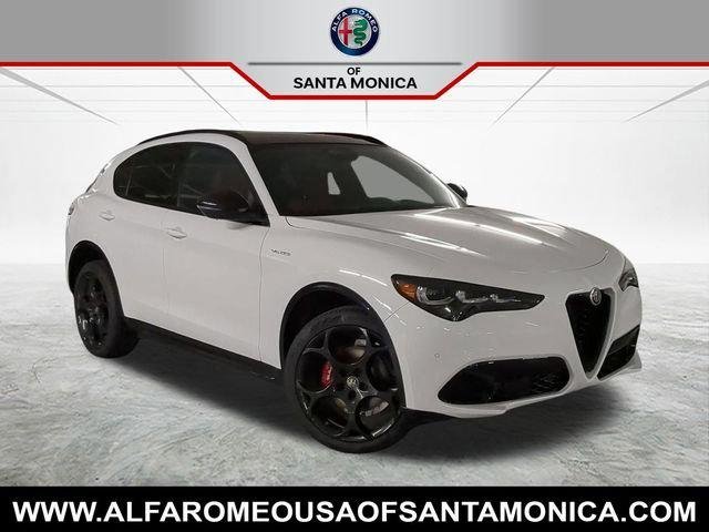 2025 Alfa Romeo Stelvio 