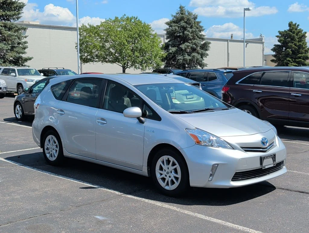 Used 2014 Toyota Prius v Three with VIN JTDZN3EU0EJ000412 for sale in Minneapolis, Minnesota
