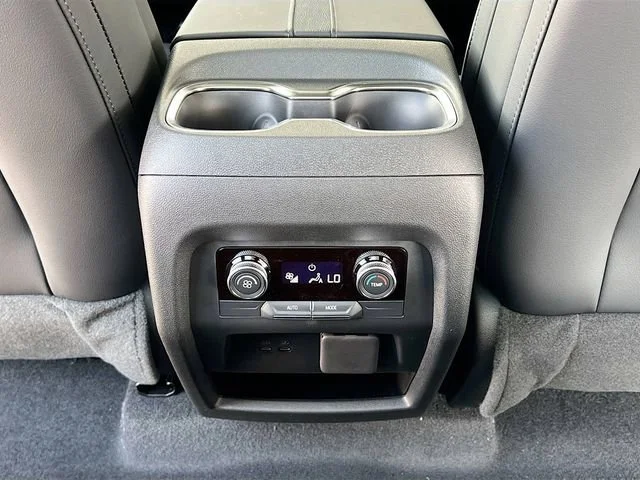 2026 Buick Enclave Sport Touring - Photo 18