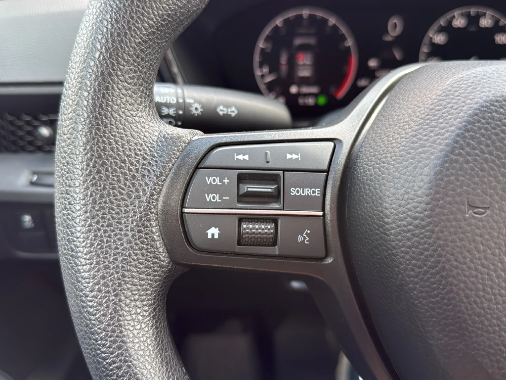 Used 2023  Honda LX image 15