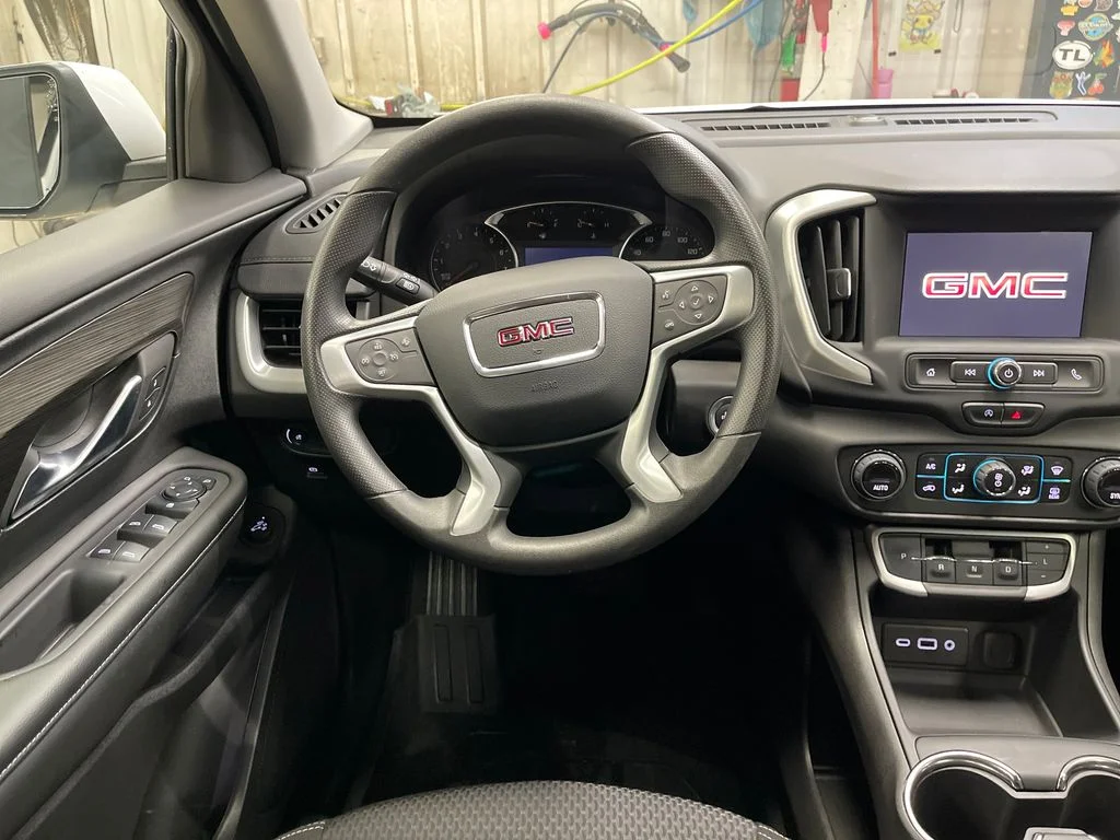 Used 2024 White GMC SLE image 17