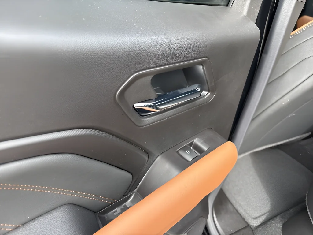 2026 GMC Canyon AT4 - Photo 11