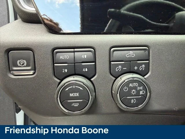 Used 2025 White Chevrolet RST image 23