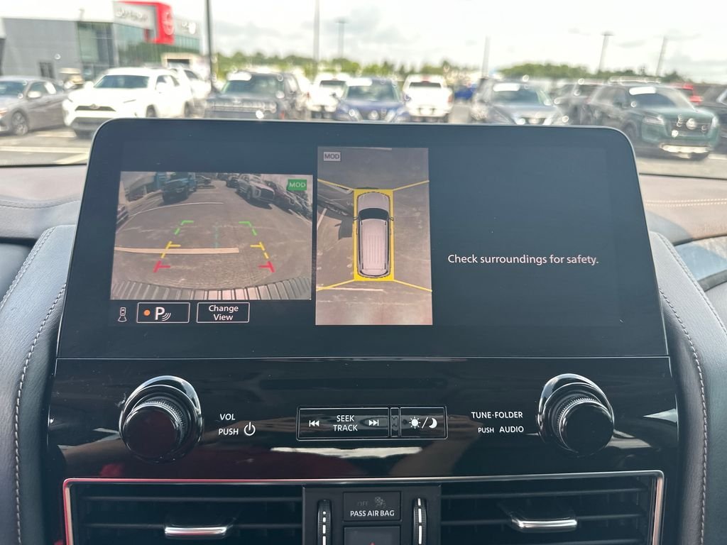Used 2022 Gray Nissan Platinum image 24