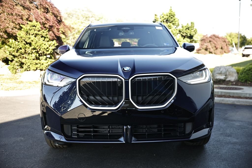 New 2026 Tanzanite Blue II Metallic BMW 30 xDrive image 15