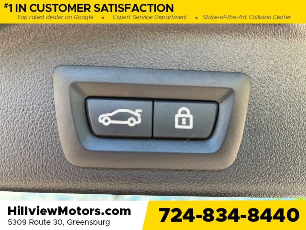 Certified Used 2022 Black Sapphire Metallic BMW xDrive40i image 29